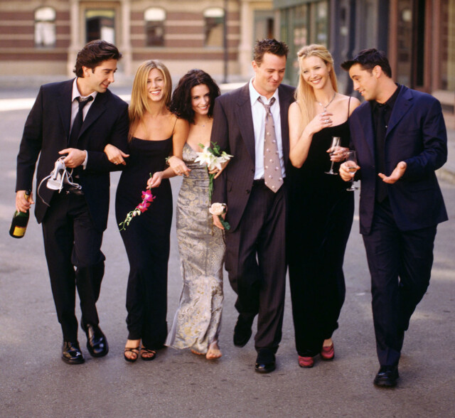 VENNER FOR LIVET: Perry var én av hovedkarakterene i hitserien "Friends". Her er han med kollegaene (f. v.) David Schwimmer, Jennifer Aniston, Courteney Cox, Lisa Kudrow og Matt LeBlanc. Foto: REUTERS VENNER FOR LIVET: Perry var én av hovedkarakterene i hitserien "Friends". Her er han med kollegaene (f. v.) David Schwimmer, Jennifer Aniston, Courteney Cox, Lisa Kudrow og Matt LeBlanc. Foto: REUTERS
